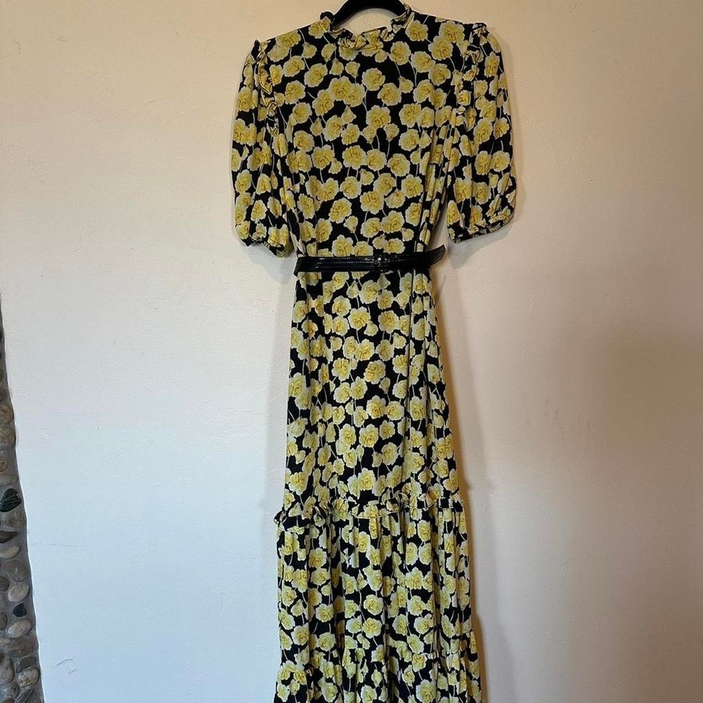 Donna Morgan yellow floral maxi dress with belt. Size: 6 Y2K fairy cattagecore